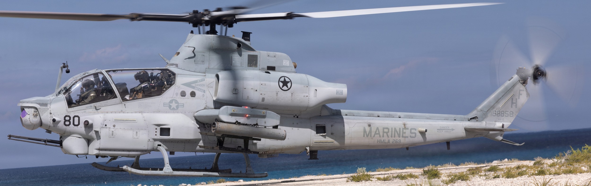 hmla-269 gunrunners marine light attack helicopter squadron ah-1z viper autec andros island bahamas 158