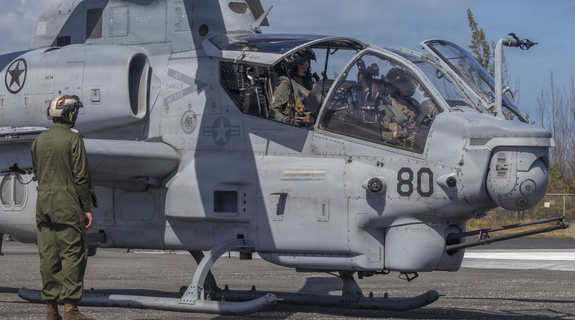 hmla-269 gunrunners marine light attack helicopter squadron ah-1z viper autec andros island bahamas 161