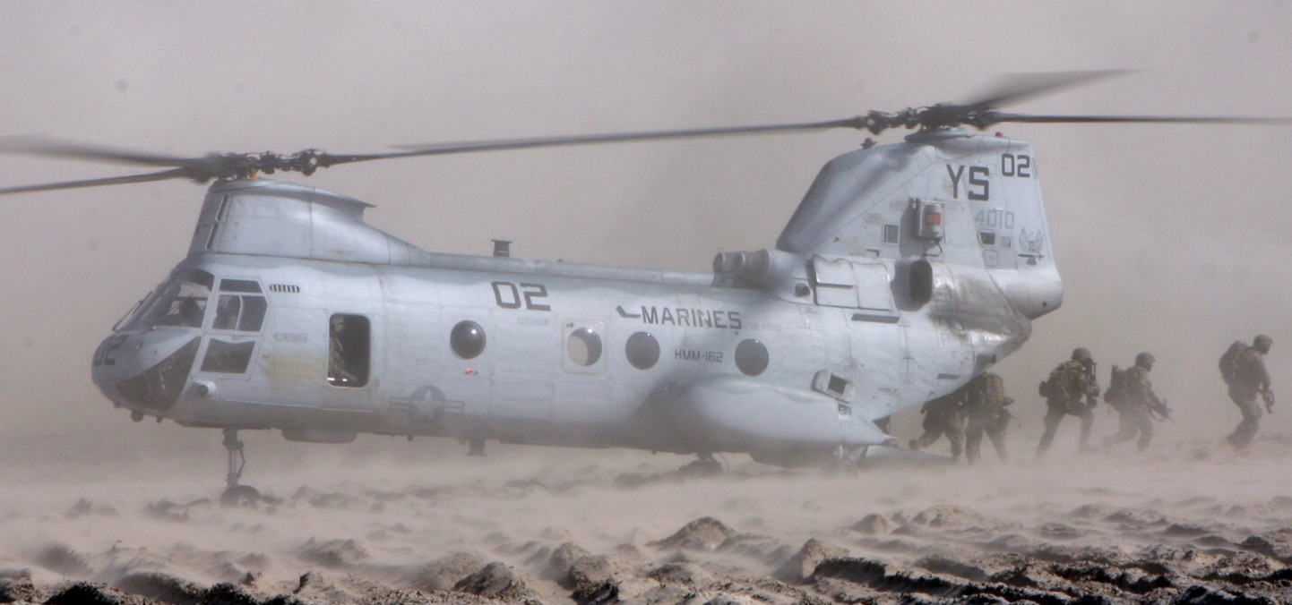 hmm-162 golden eagles marine medium helicopter squadron ch-46e sea knight usmc 02 meu soc