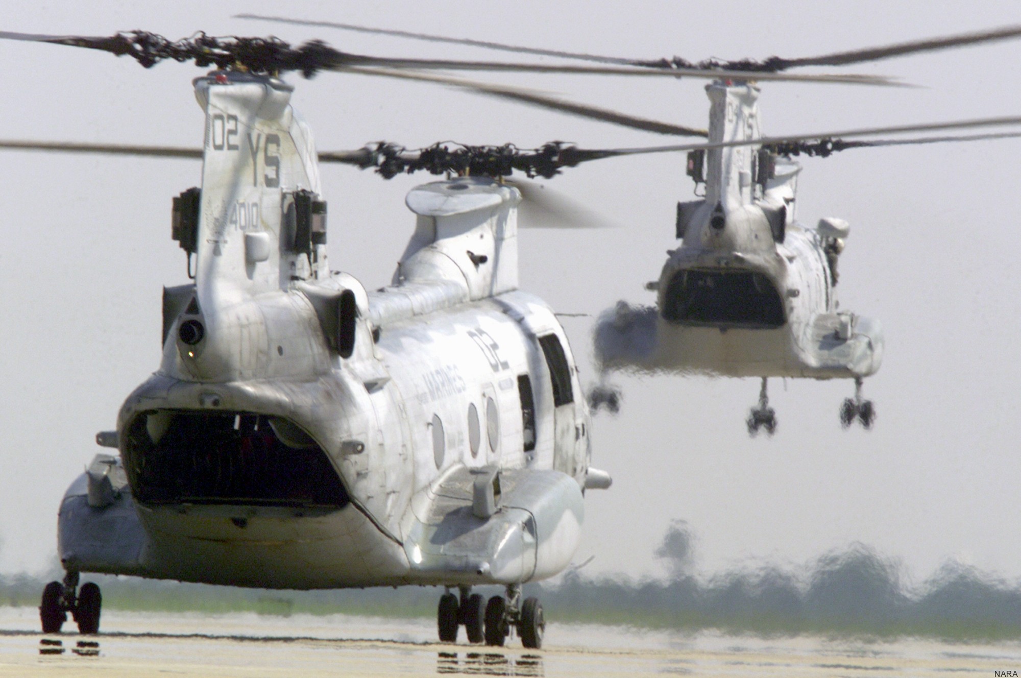hmm-162 golden eagles marine medium helicopter squadron ch-46e sea knight usmc 06