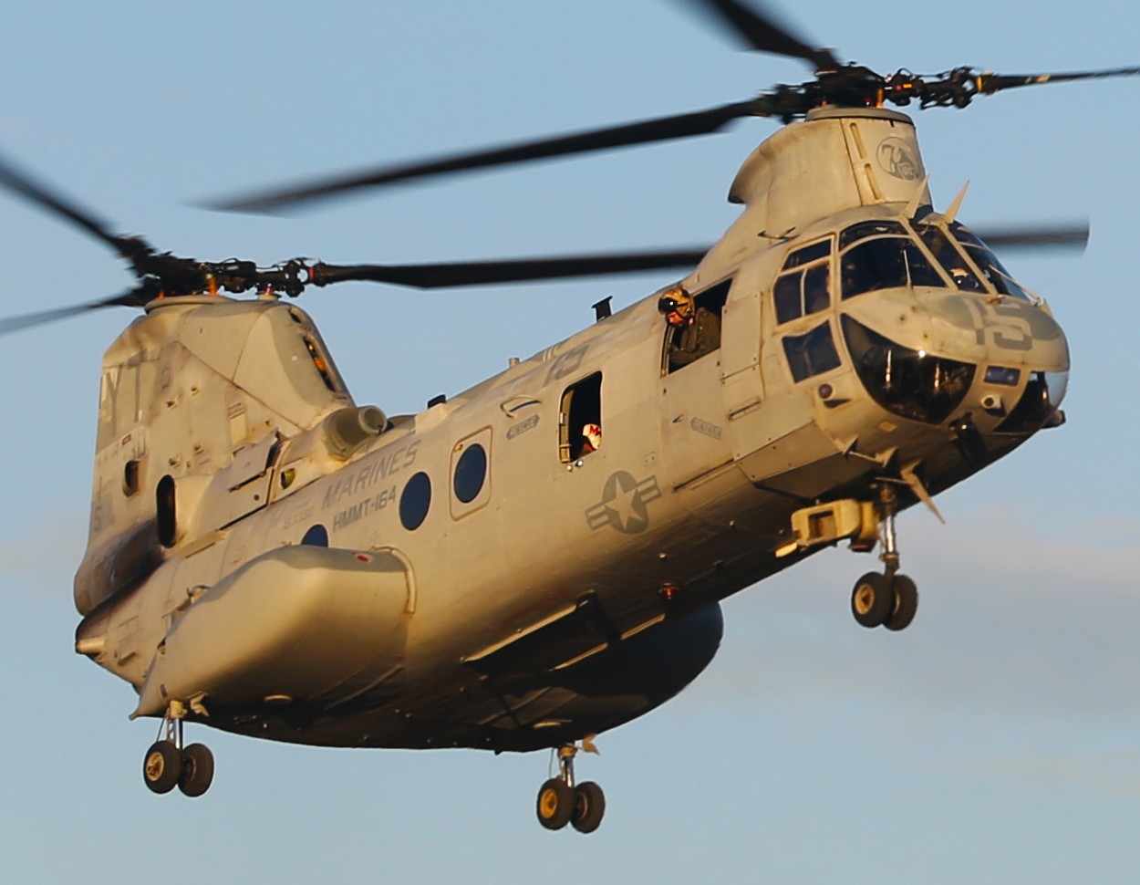 hmmt-164 knightriders ch-46 marine medium helicopter training squadron usmc 11 camp pendleton