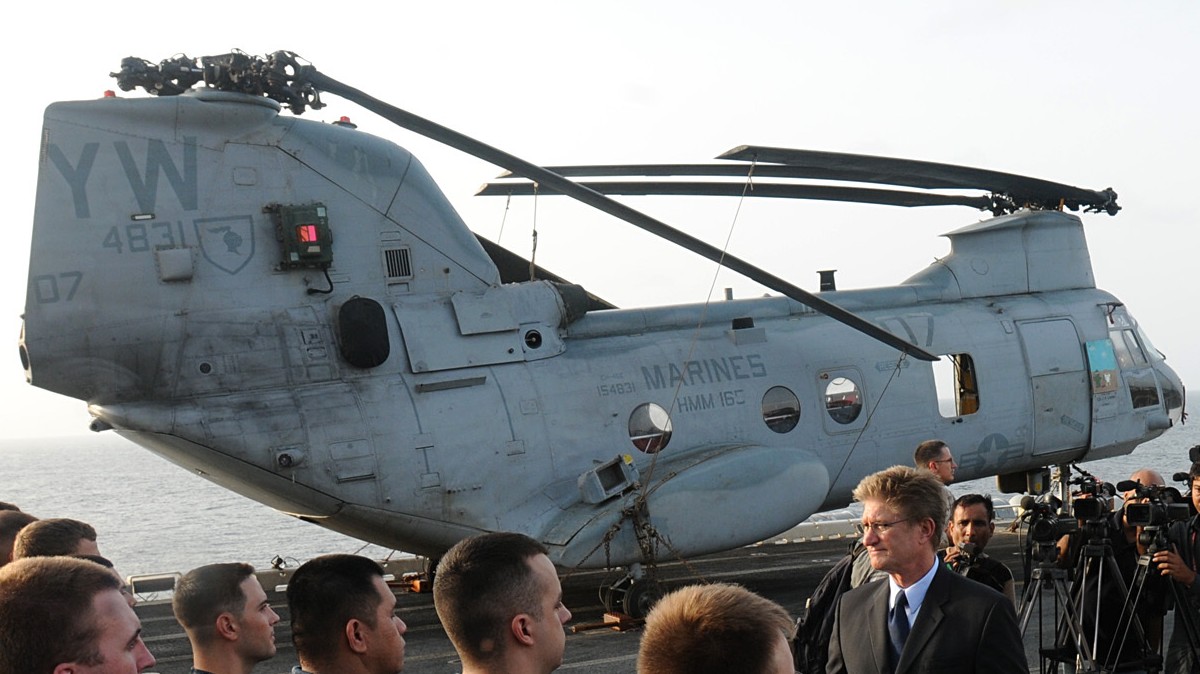 HMM-165 White Knights Marine Medium Helicopter Squadron USMC HMM-165 White Knights Marine Medium Helicopter Squadron USMC