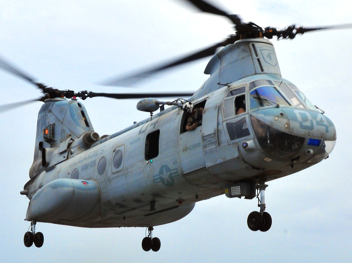 HMM-165 White Knights Marine Medium Helicopter Squadron USMC HMM-165 White Knights Marine Medium Helicopter Squadron USMC