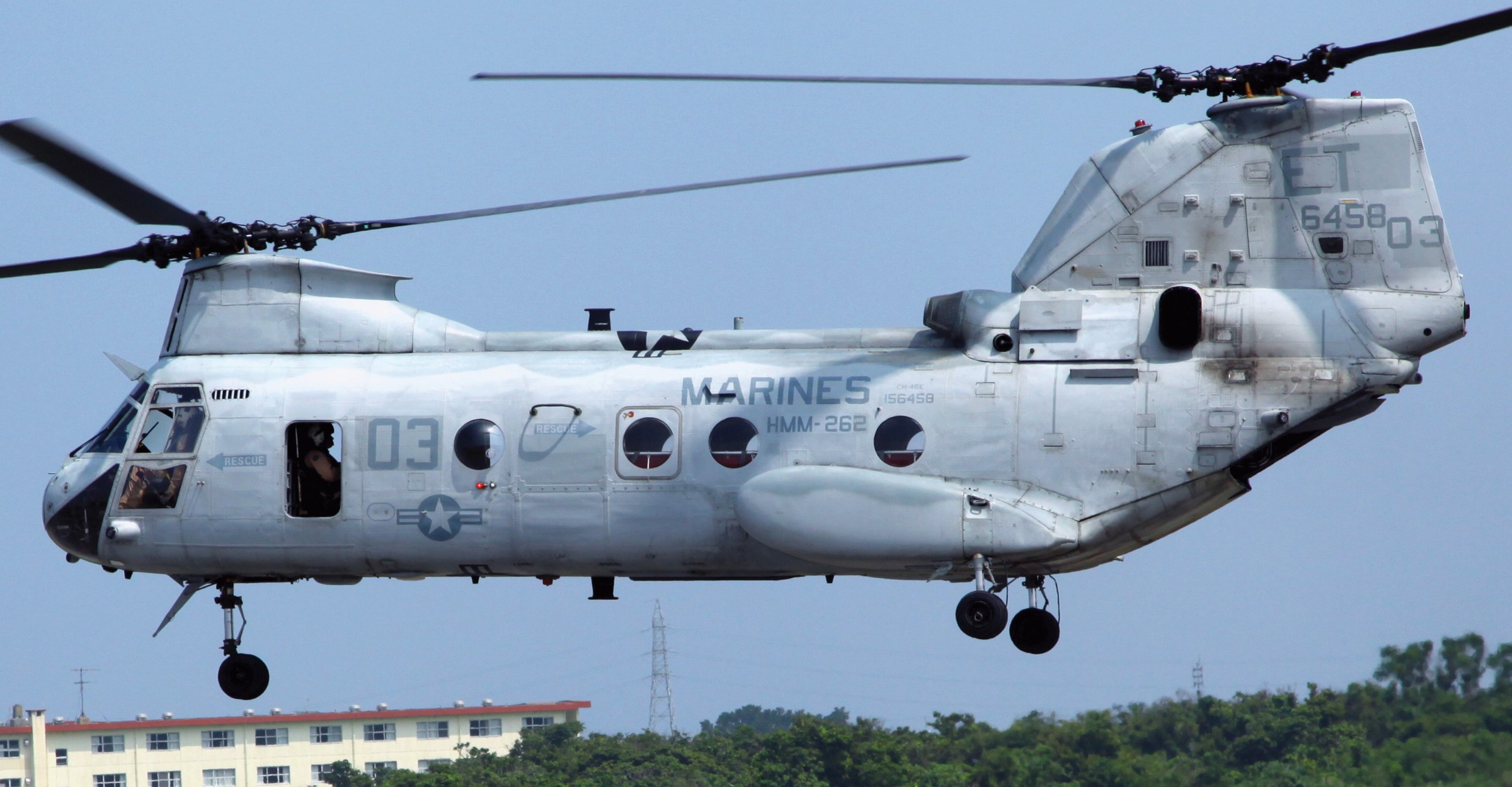 hmm-262 flying tigers marine medium helicopter squadron usmc ch-46e sea knight mcas futenma japan 02x