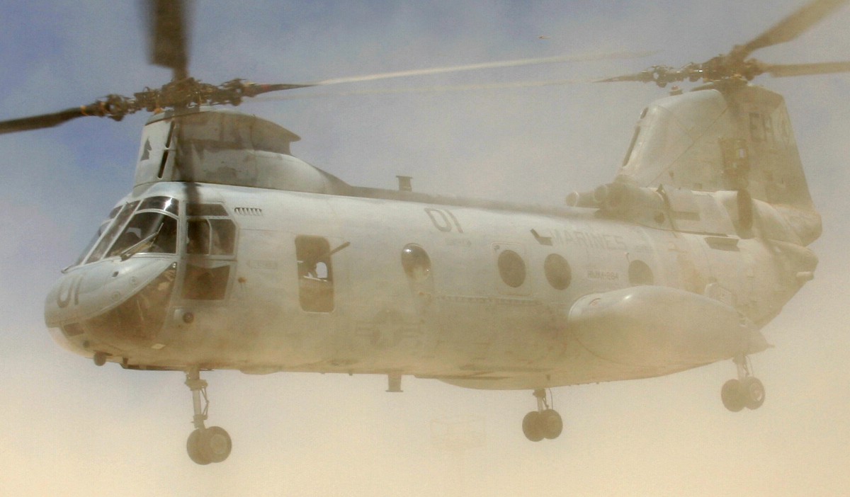 hmm-264 black knights ch-46e sea knight marine medium helicopter squadron usmc 19