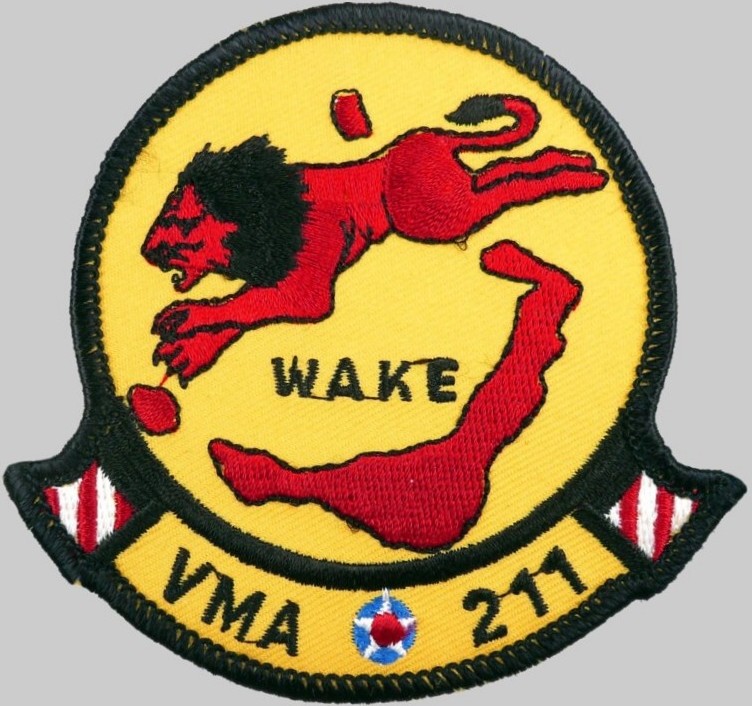 vma-211 avengers insignia crest patch badge usmc attack squadron