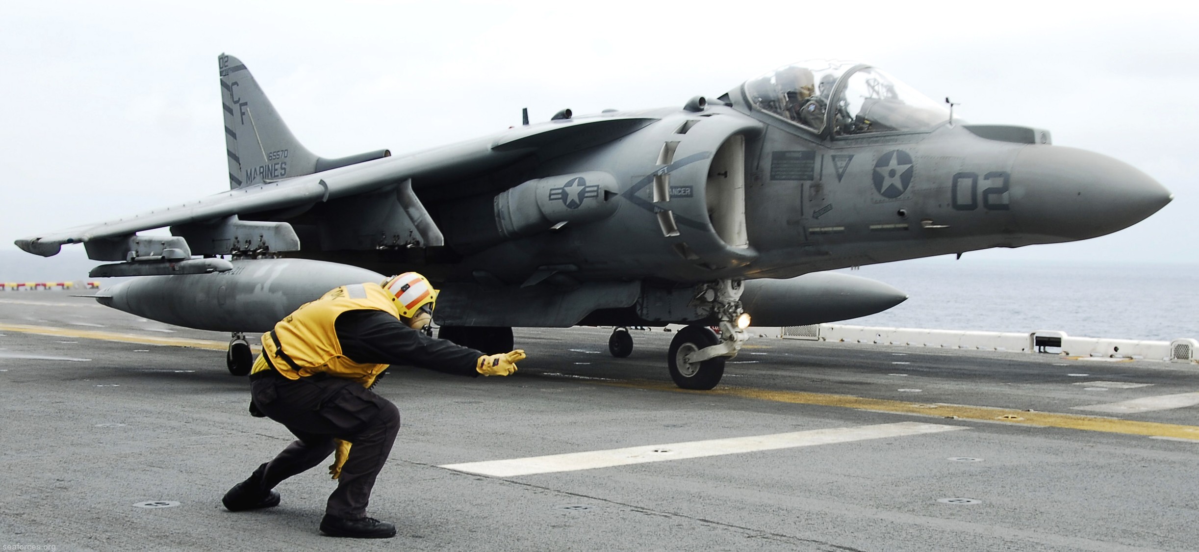 vma-211 wake island avengers av-8b harrier ii marine attack squadron usmc 26