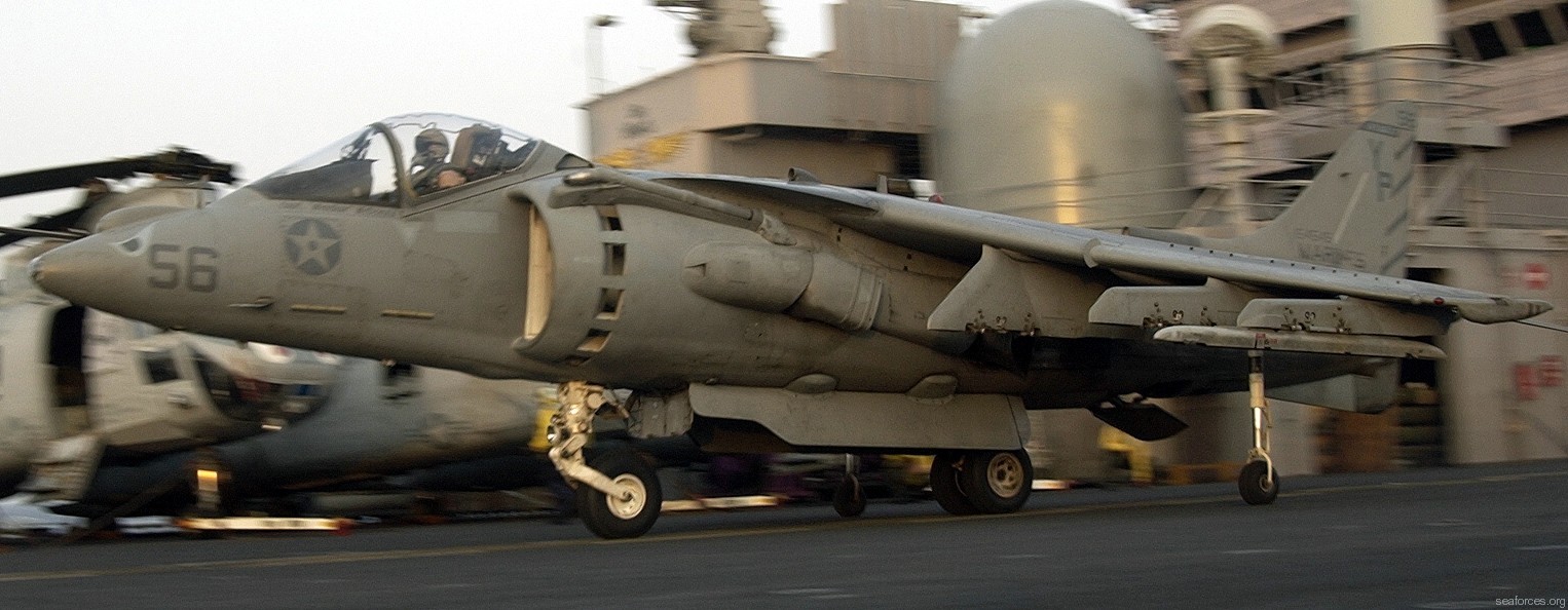 vma-211 wake island avengers av-8b harrier ii marine attack squadron usmc 42