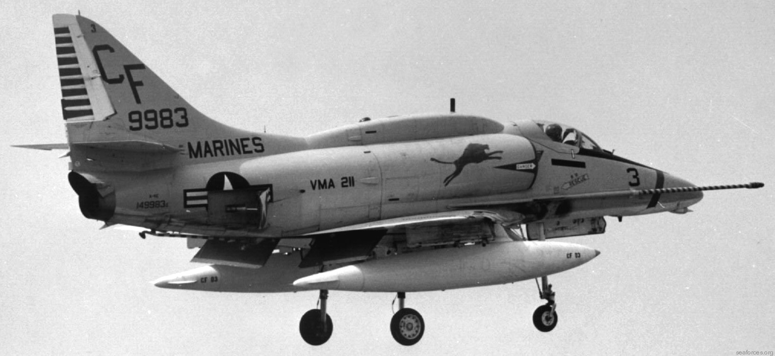 vma-211 wake island avengers a-4e skyhawk marine attack squadron usmc 80 yokota