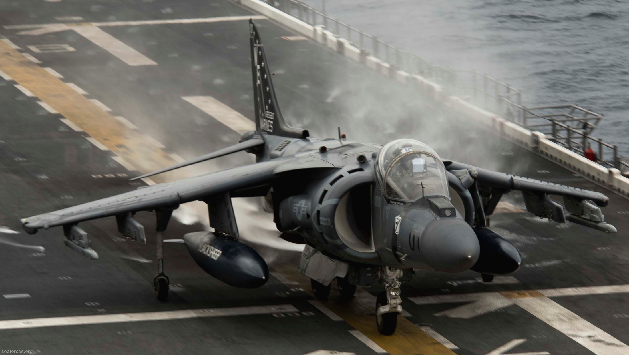 vma-214 blacksheep av-8b harrier marine attack squadron usmc 02 uss bonhomme richard lhd-6