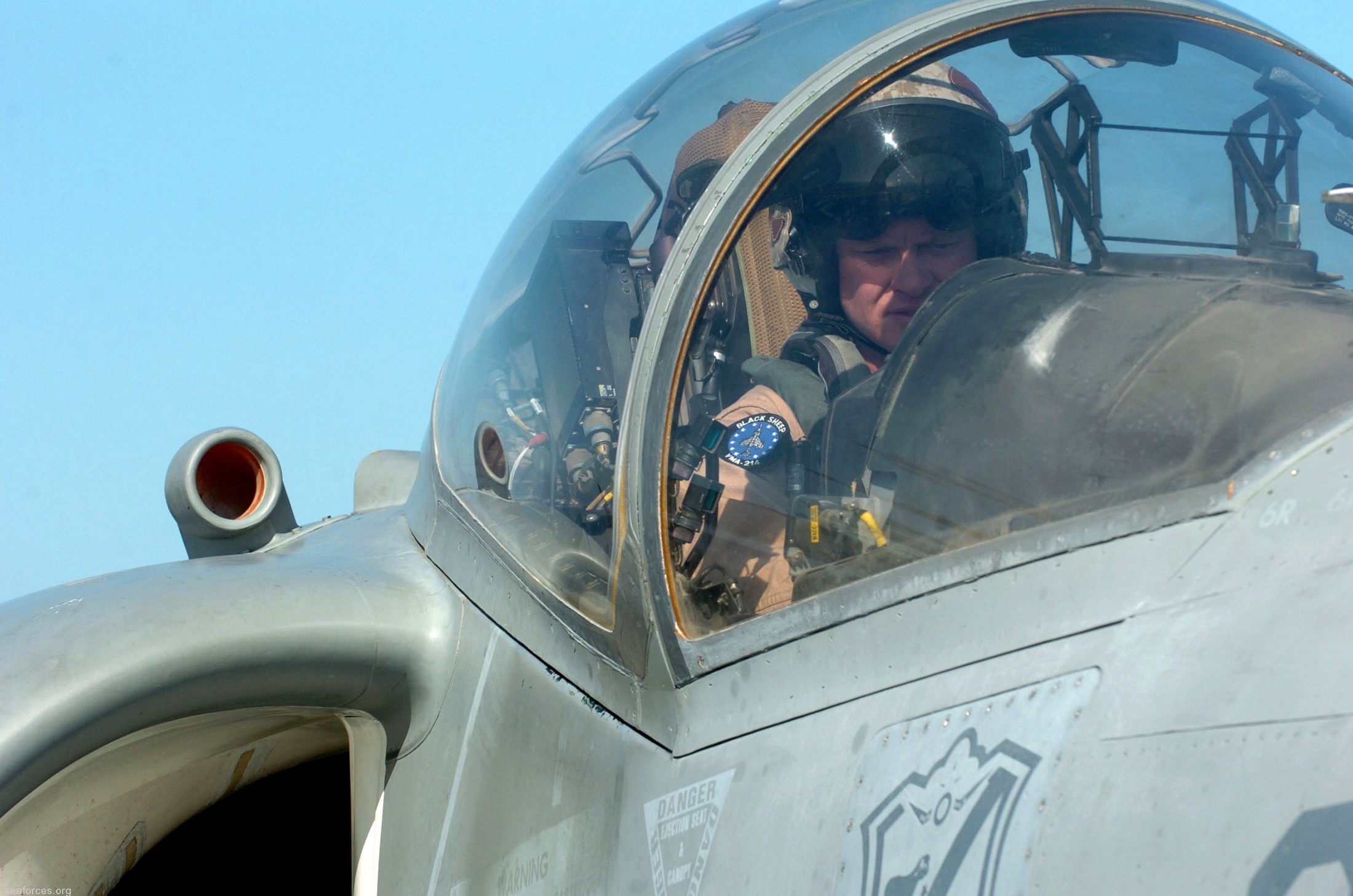 vma-214 blacksheep av-8b harrier marine attack squadron usmc 27