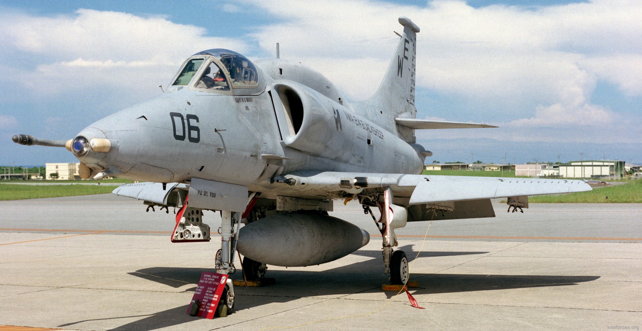 vma-214 blacksheep a-4m skyhawk marine attack squadron usmc 40
