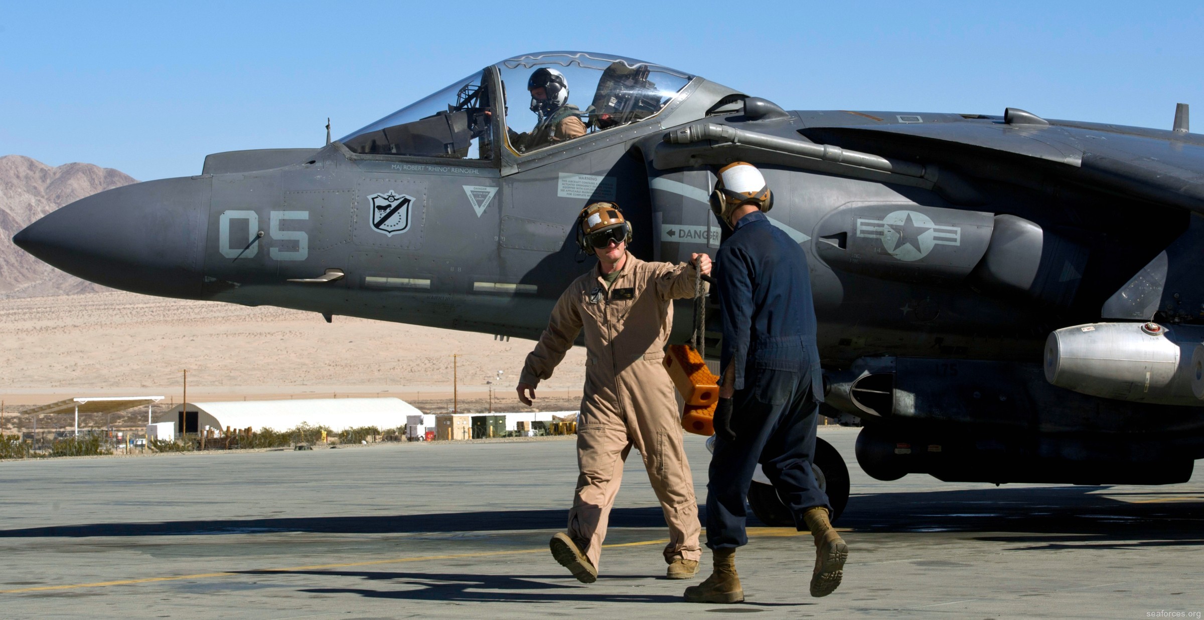 vma-214 blacksheep av-8b harrier marine attack squadron usmc 69