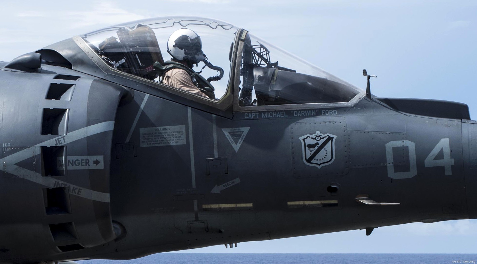 vma-214 blacksheep av-8b harrier marine attack squadron usmc 106