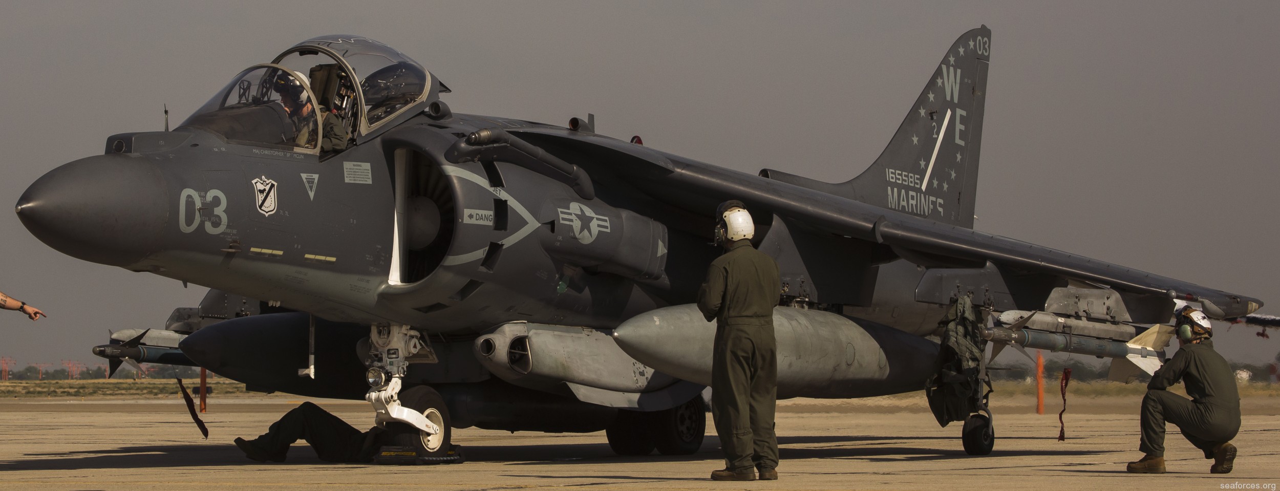 vma-214 blacksheep av-8b harrier marine attack squadron usmc 161