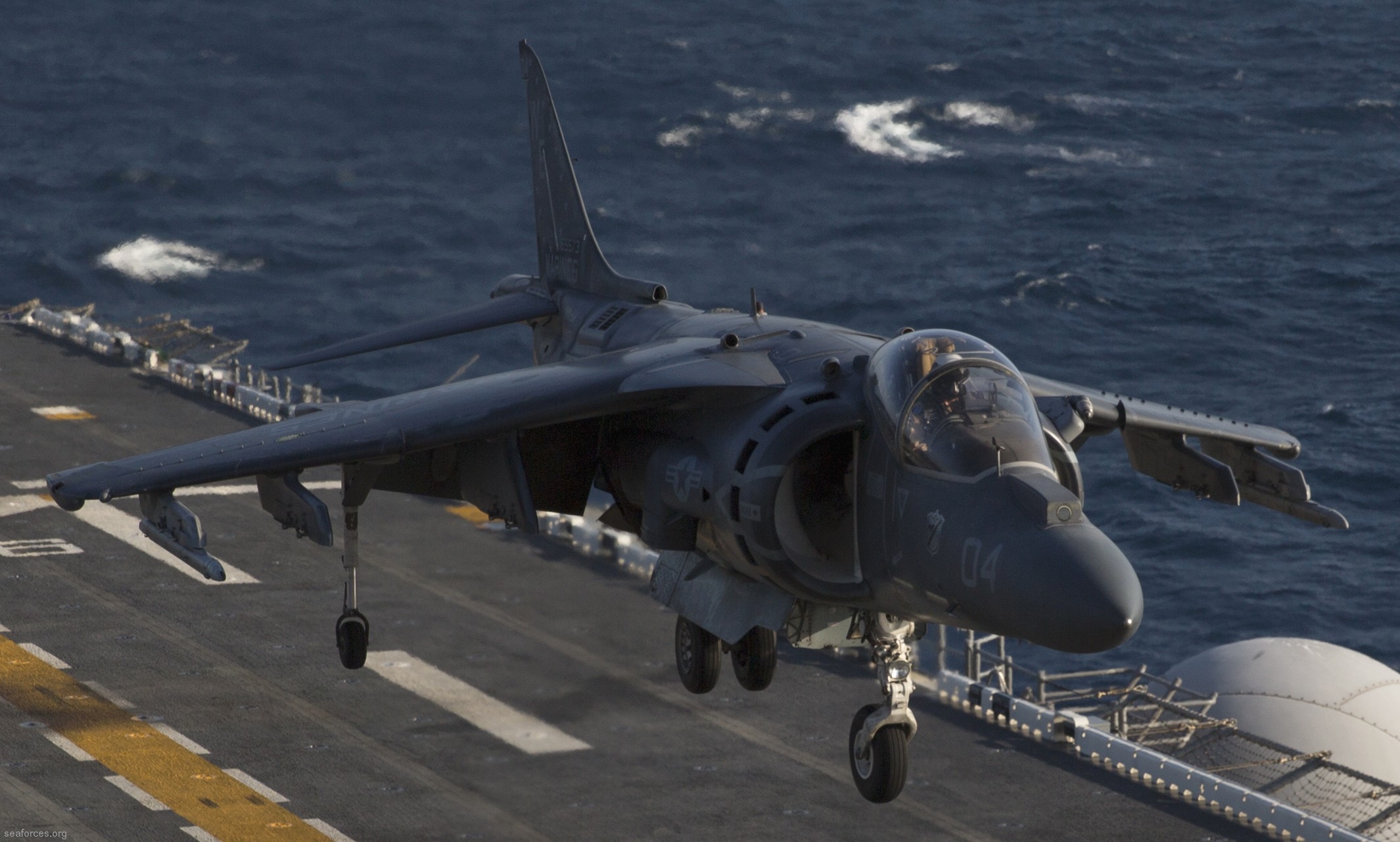 vma-214 blacksheep av-8b harrier marine attack squadron usmc 173 uss boxer lhd-4