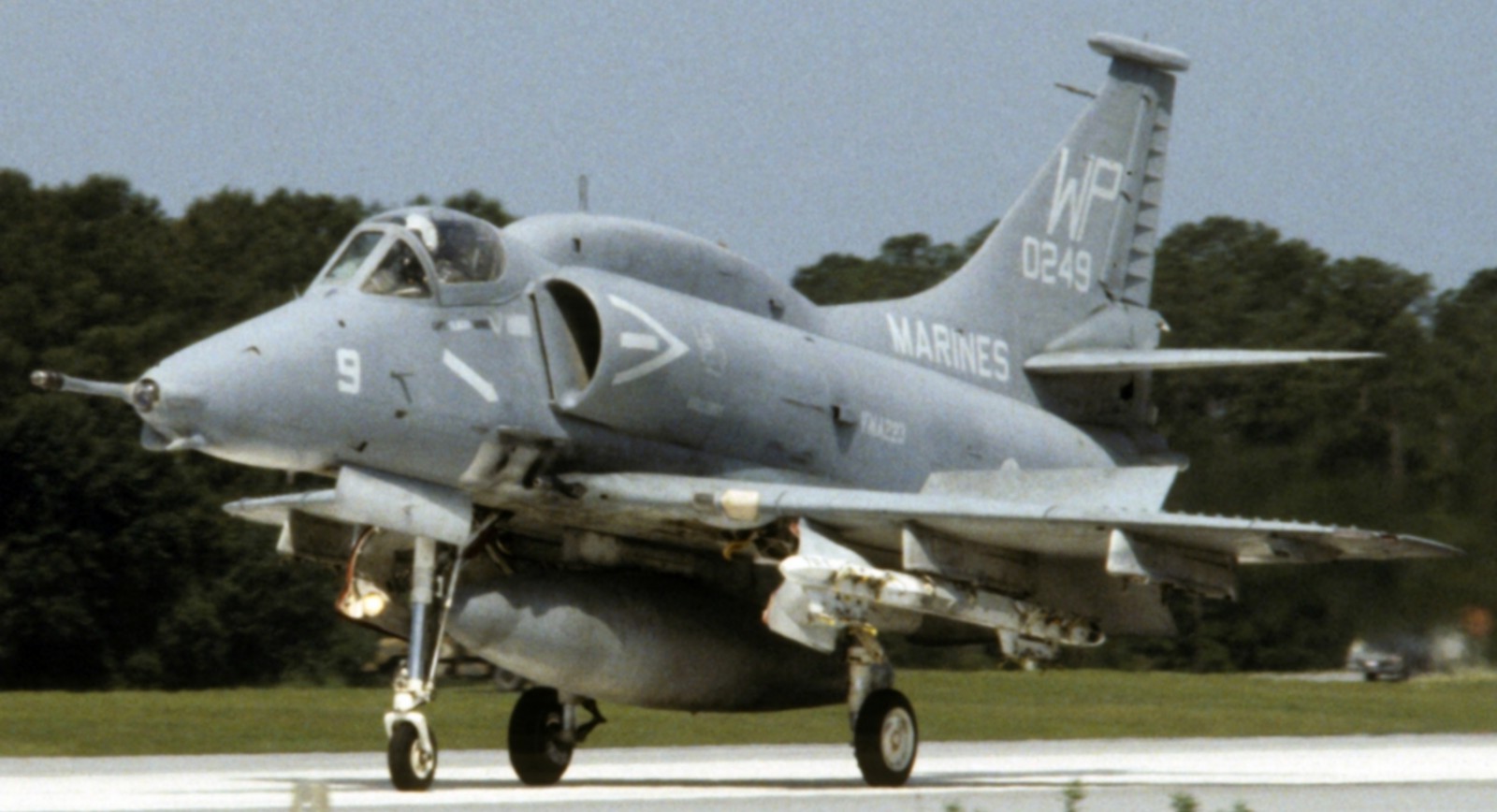 vma-223 bulldogs marine attack squadron a-4m skyhawk usmc mcas cherry point nc 1985 05