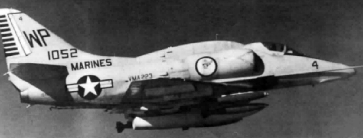 vma-223 bulldogs marine attack squadron a-4f skyhawk vietnam war 08