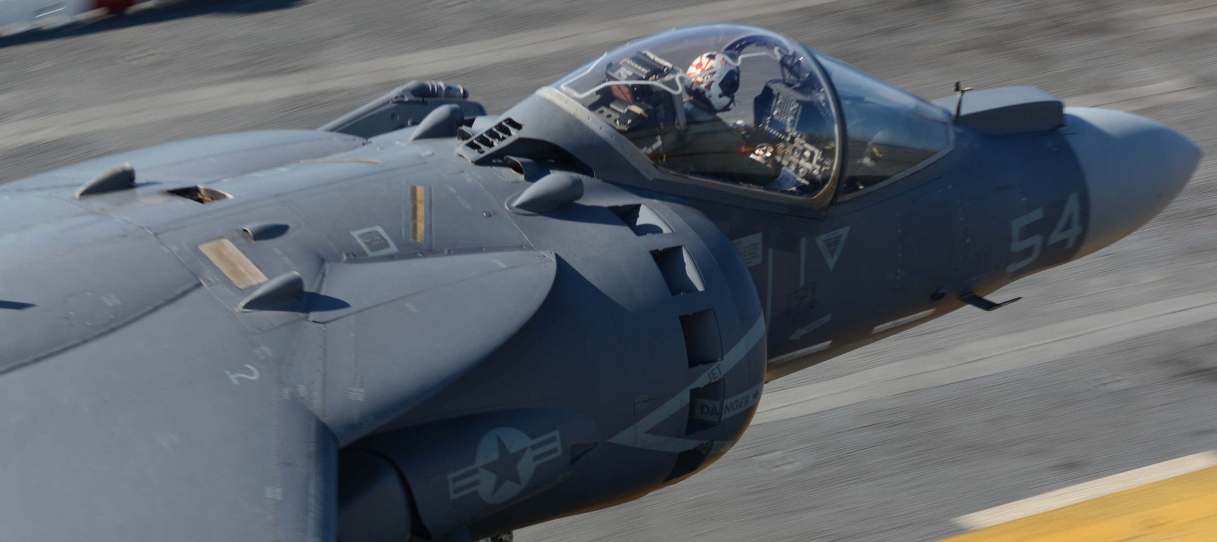 vma-223 bulldogs marine attack squadron av-8b harrier uss bataan lhd-5 32