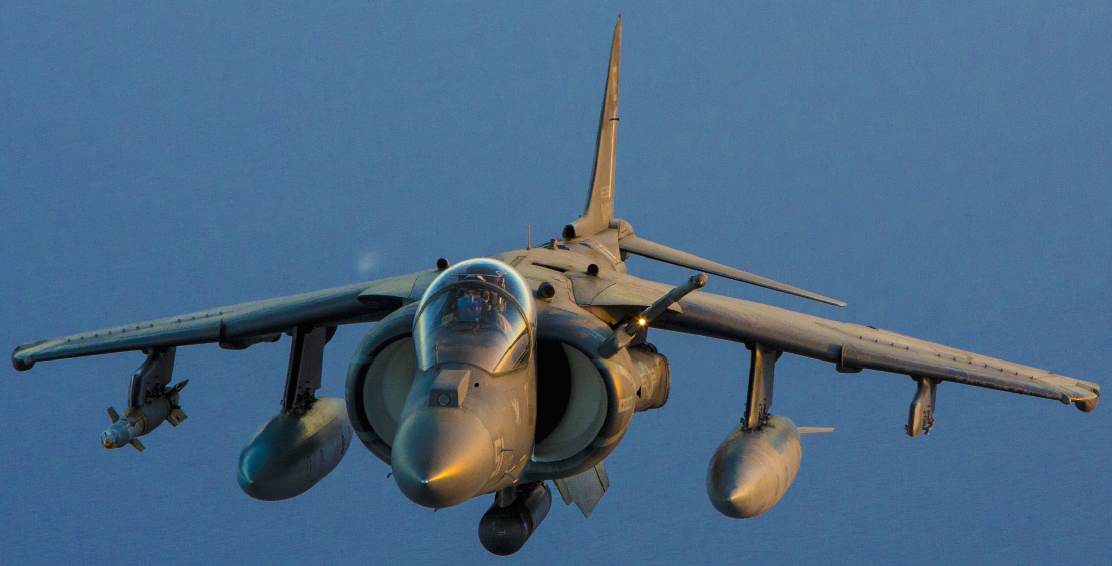 vma-223 bulldogs marine attack squadron av-8b harrier uss bataan lhd-5 39