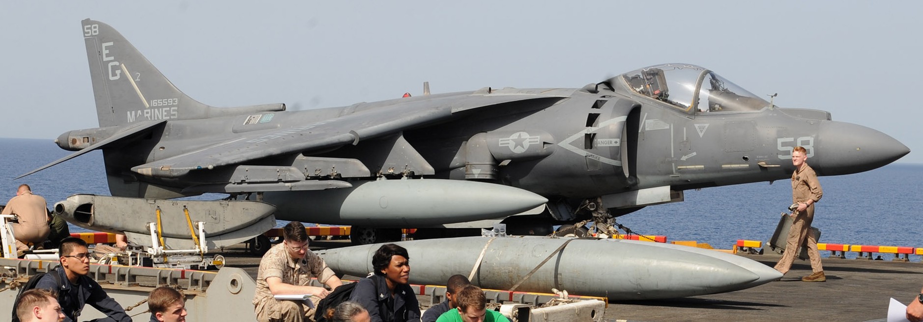 vma-223 bulldogs marine attack squadron av-8b harrier uss bataan lhd-5 2014 40