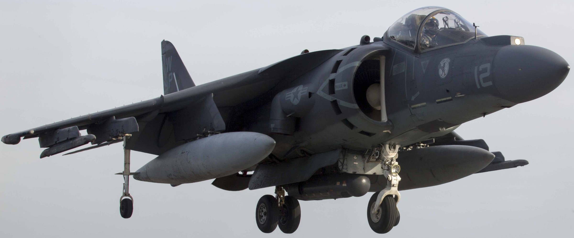 vma-223 bulldogs marine attack squadron av-8b harrier uss kearsarge lhd-3 43