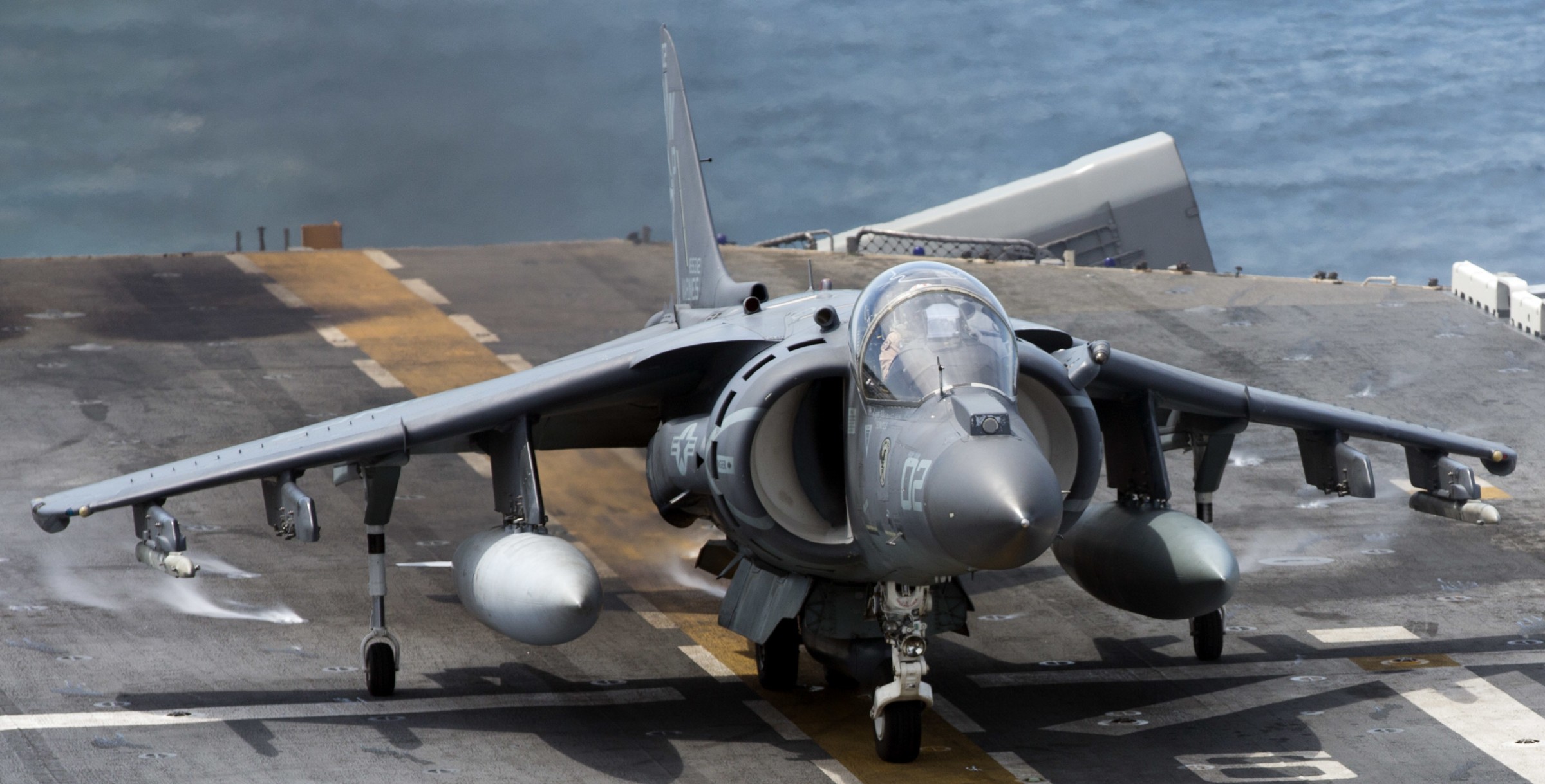 vma-223 bulldogs marine attack squadron av-8b harrier uss kearsarge lhd-3 45