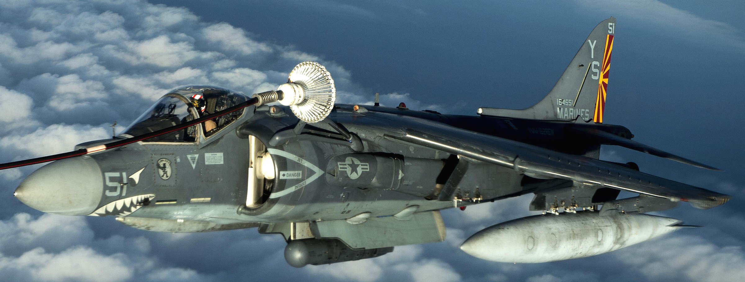 vma-223 bulldogs marine attack squadron av-8b harrier uss kearsarge lhd-3 iraq 2015