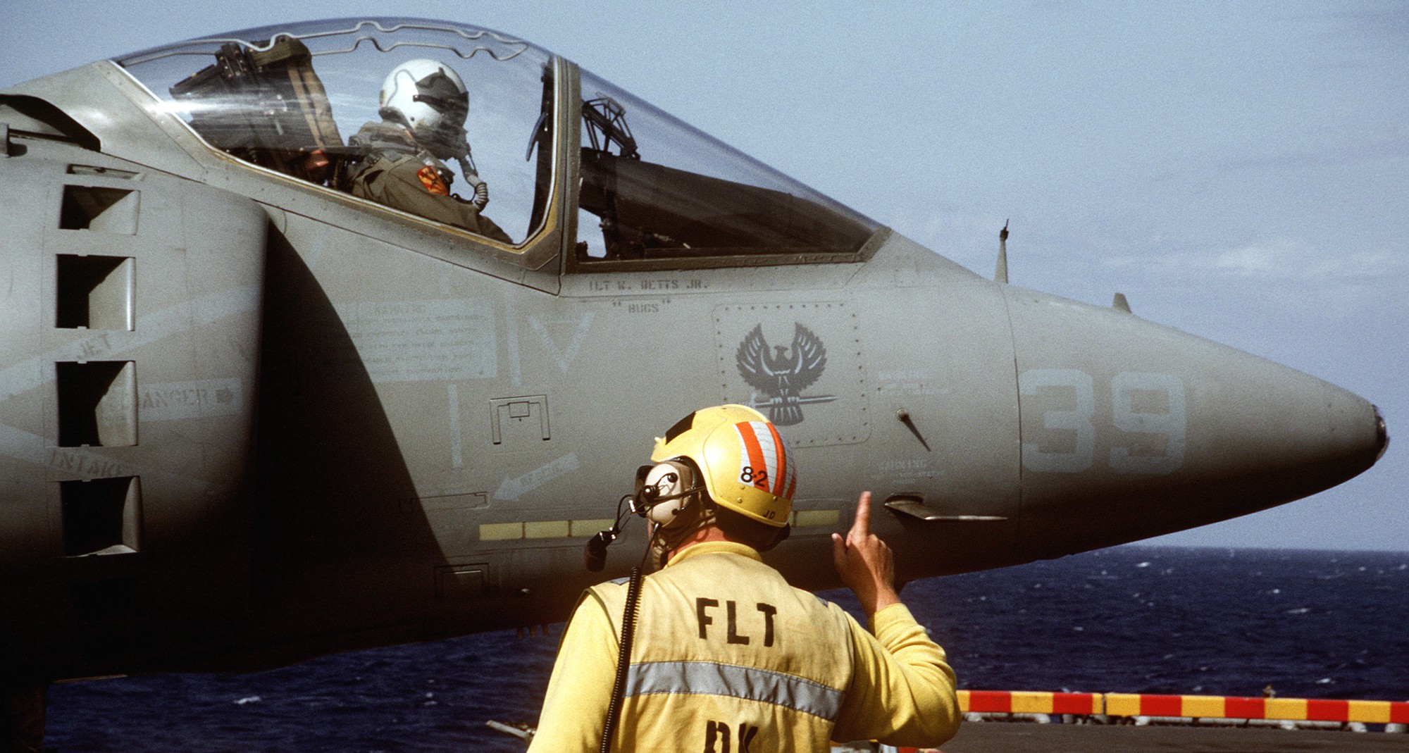 vma-223 bulldogs marine attack squadron av-8b harrier uss wasp lhd-1 1991 71