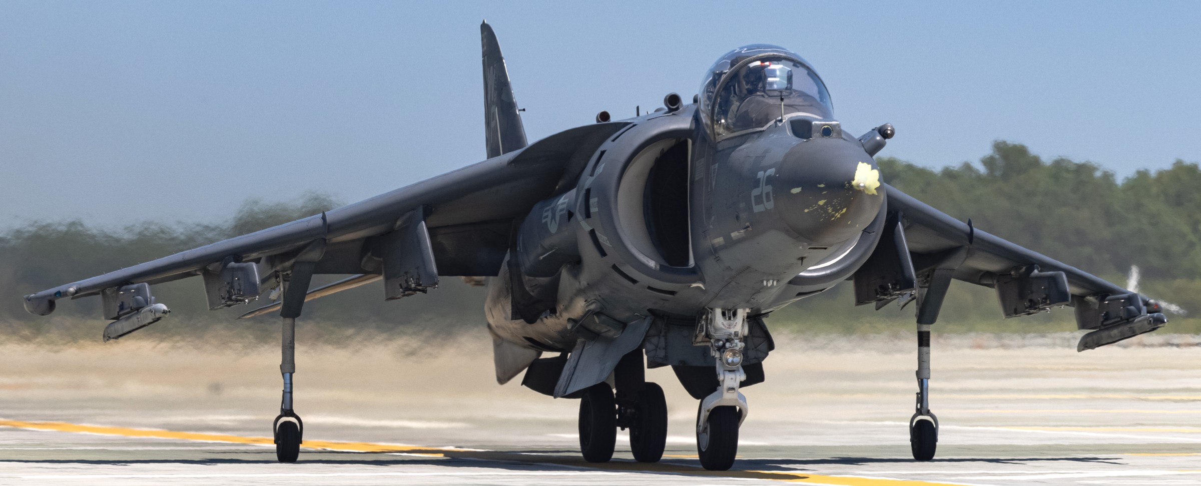 vma-223 bulldogs marine attack squadron av-8b harrier auxilary landing field bogue 98
