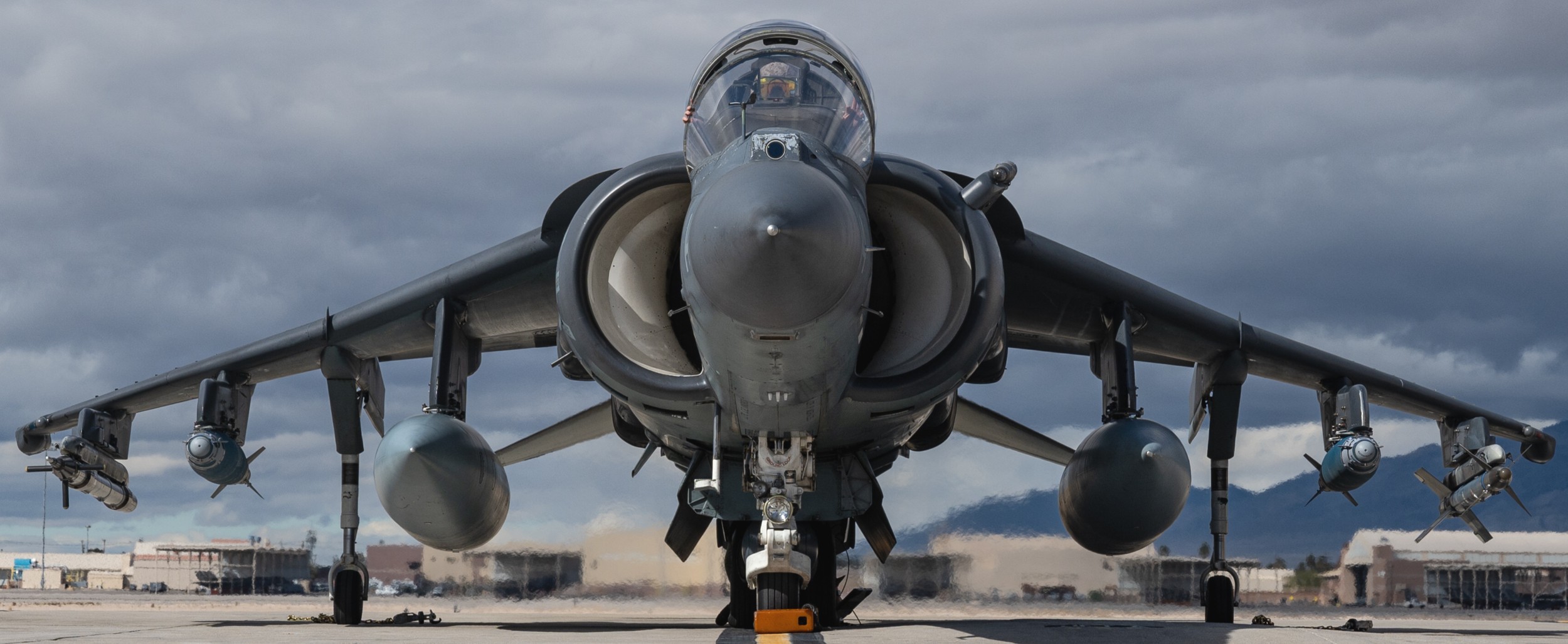vma-223 bulldogs marine attack squadron av-8b harrier green flag west 24-04 nellis afb 112