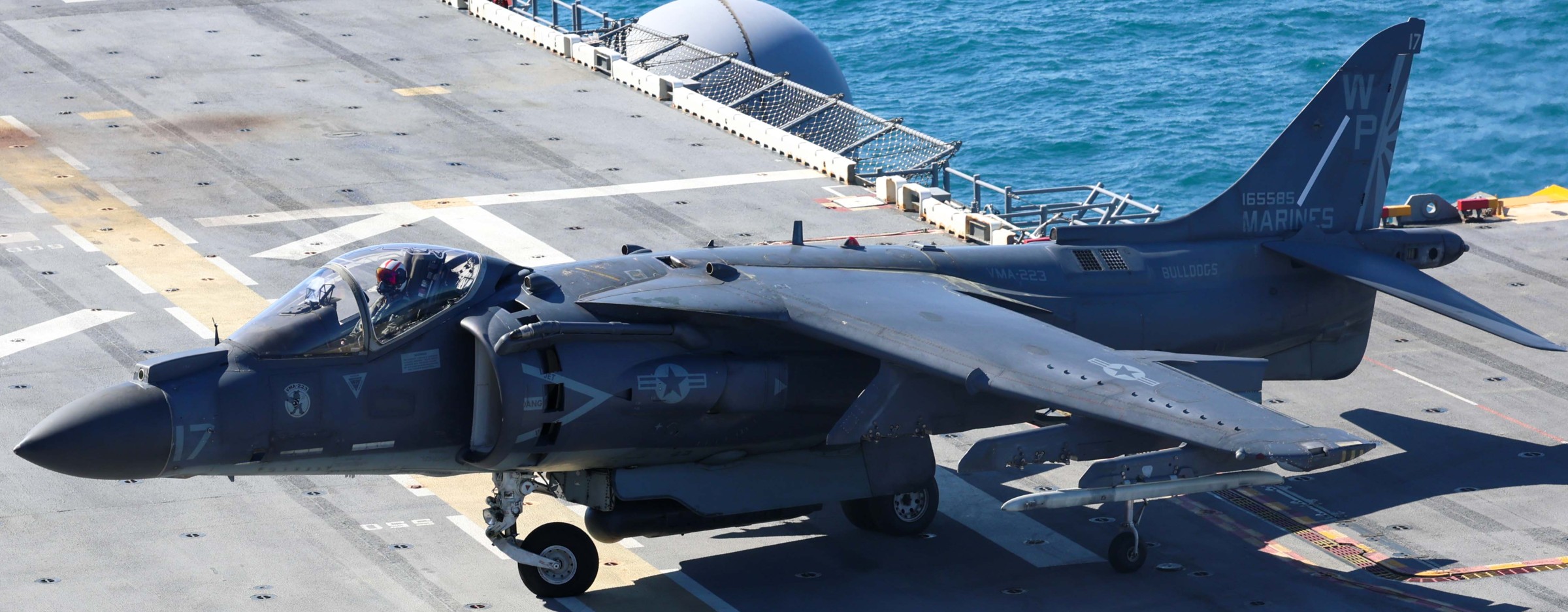 vma-223 bulldogs marine attack squadron av-8b harrier uss iwo jima lhd-7 132