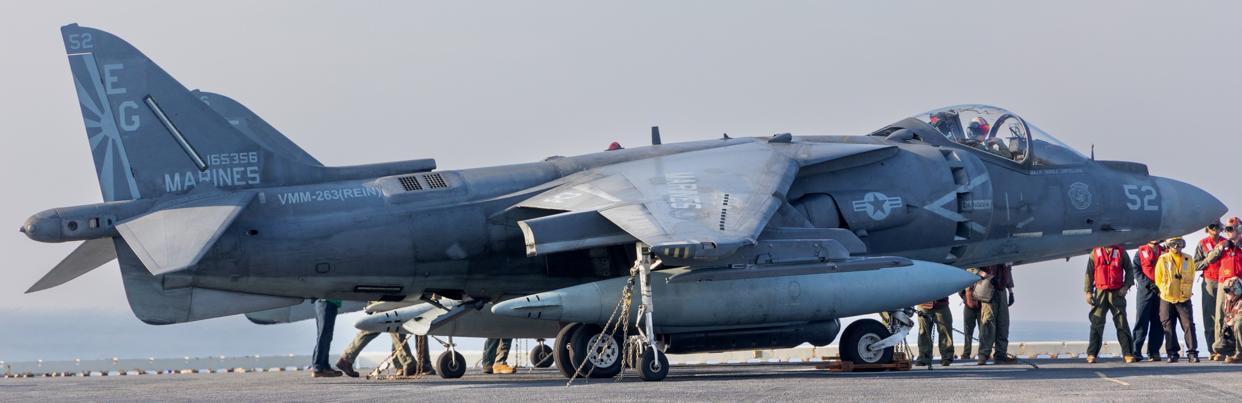 vma-223 bulldogs marine attack squadron av-8b harrier uss iwo jima lhd-7 138