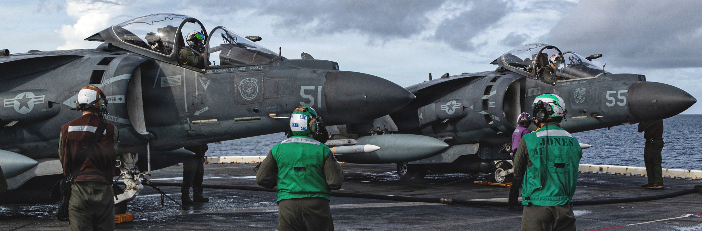 vma-223 bulldogs marine attack squadron av-8b harrier uss iwo jima lhd-7 154