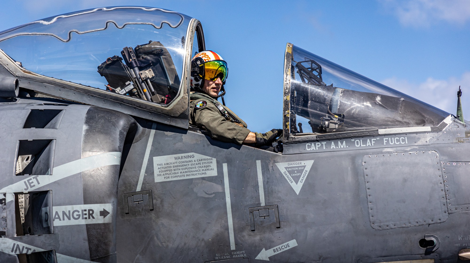 vma-223 bulldogs marine attack squadron av-8b harrier uss iwo jima lhd-7 cockpit view 164