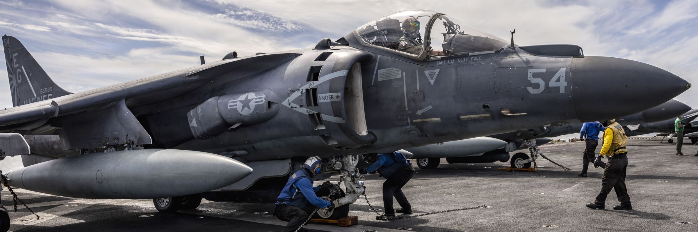 vma-223 bulldogs marine attack squadron av-8b harrier uss iwo jima lhd-7 2025 166