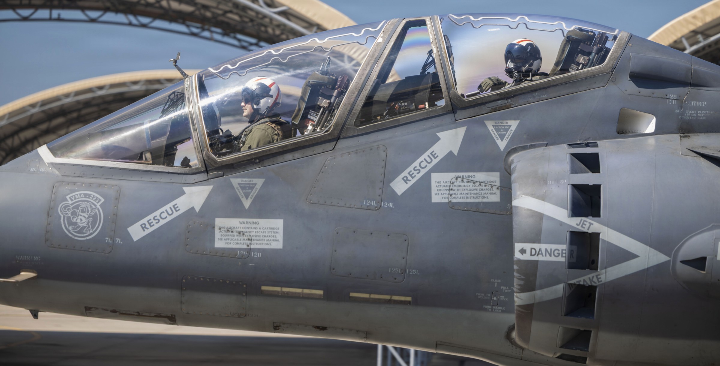 vma-223 bulldogs marine attack squadron tav-8b harrier ii usmc frs 184