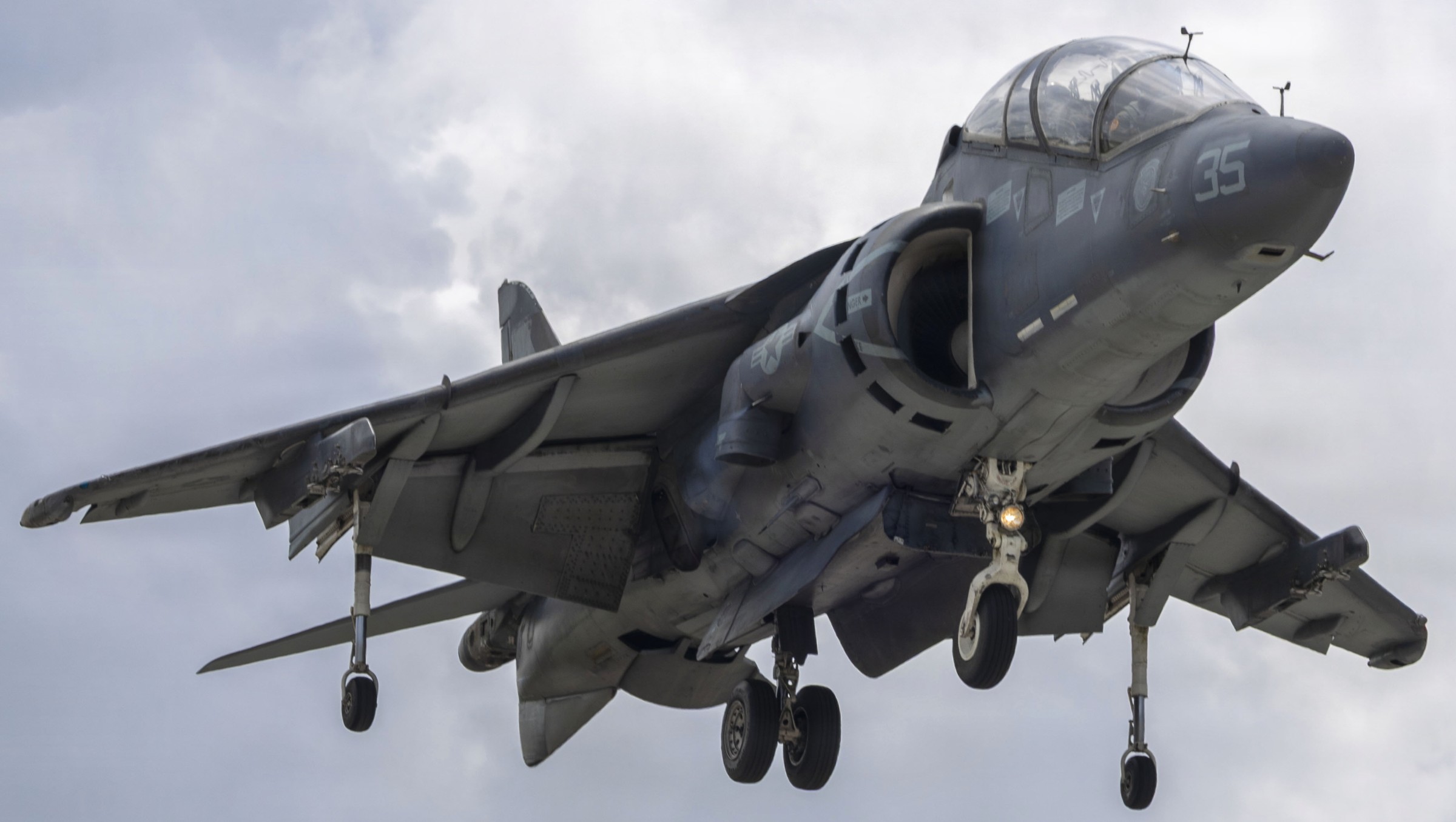 vma-223 bulldogs marine attack squadron tav-8b harrier ii usmc 190