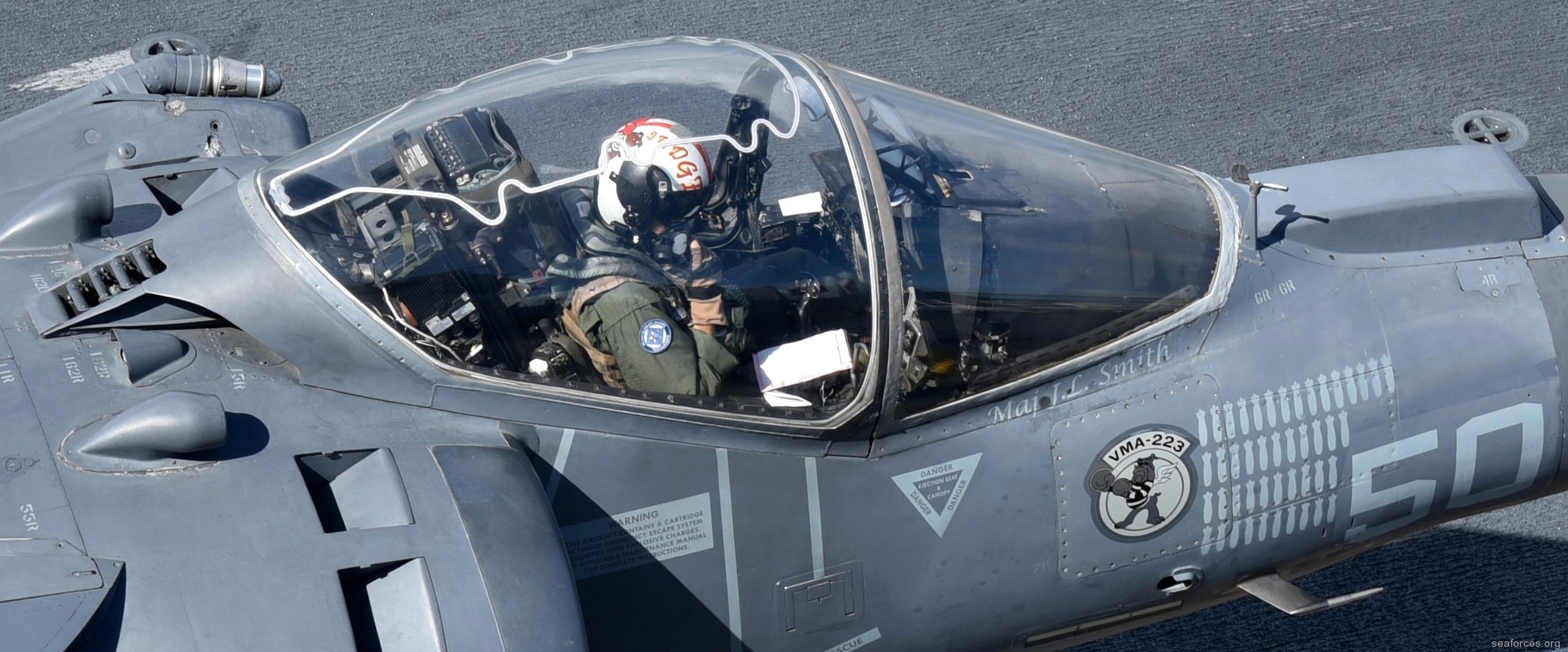 marine attack squadron vma-223 bulldogs av-8b harrier cockpit view 2016 95