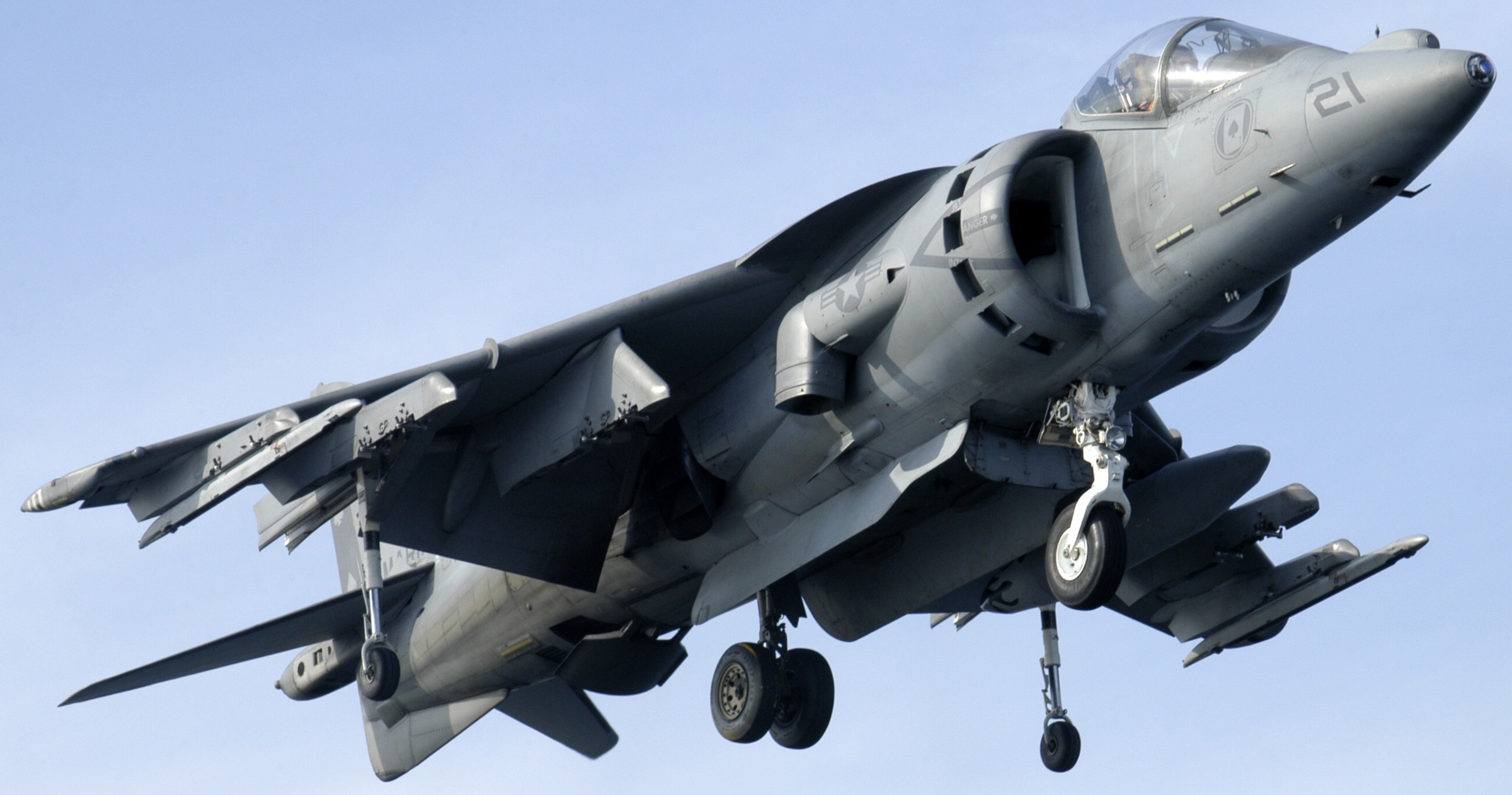 vma-231 ace of spades marine attack squadron av-8b harrier uss bataan lhd-5 09