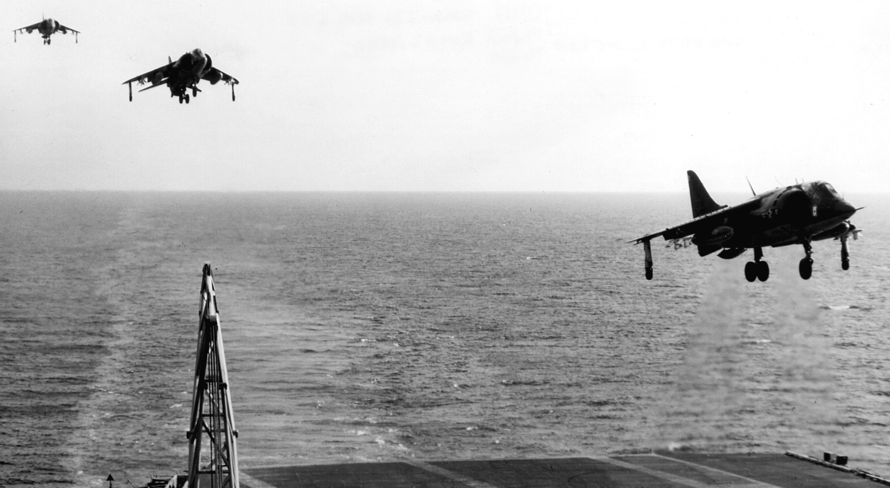 vma-231 ace of spades marine attack squadron av-8a harrier uss franklin d. roosevelt cv-42 1977 27