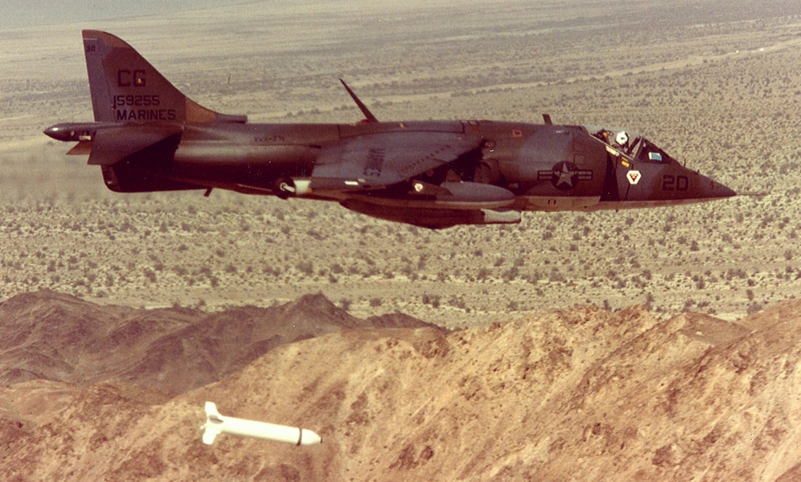 vma-231 ace of spades marine attack squadron av-8a harrier rockeye cluster bomb 1979 39