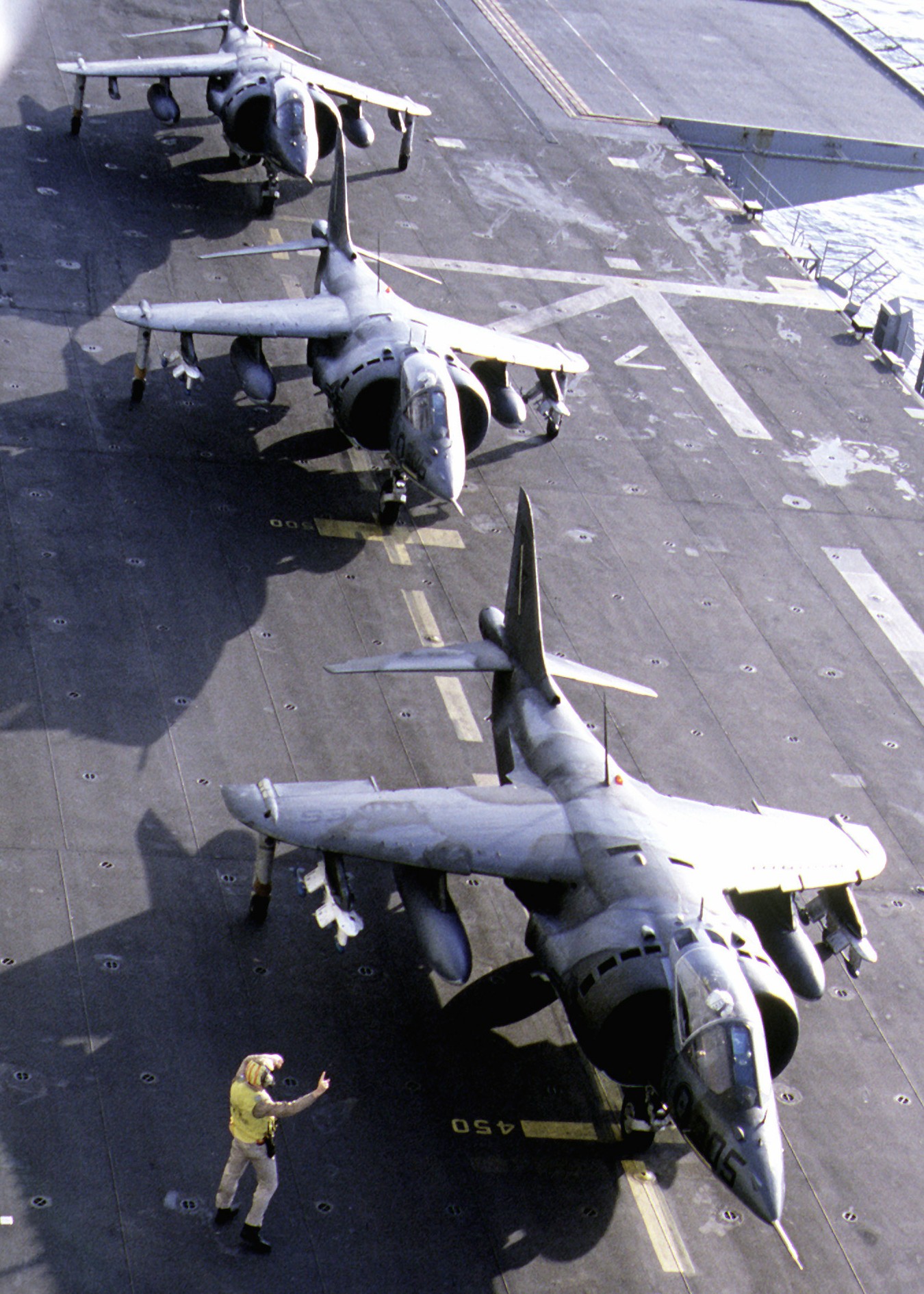 vma-231 ace of spades marine attack squadron av-8a harrier uss nassau lha-4 47