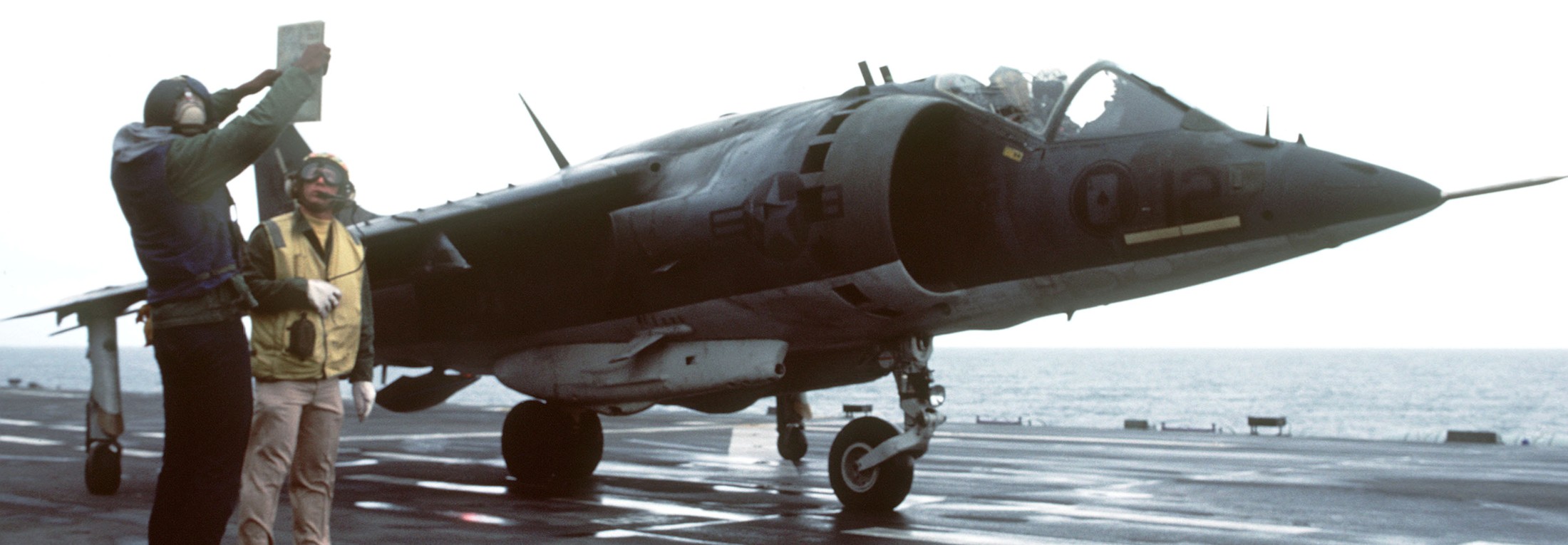 vma-231 ace of spades marine attack squadron av-8a harrier uss nassau lha-4 51