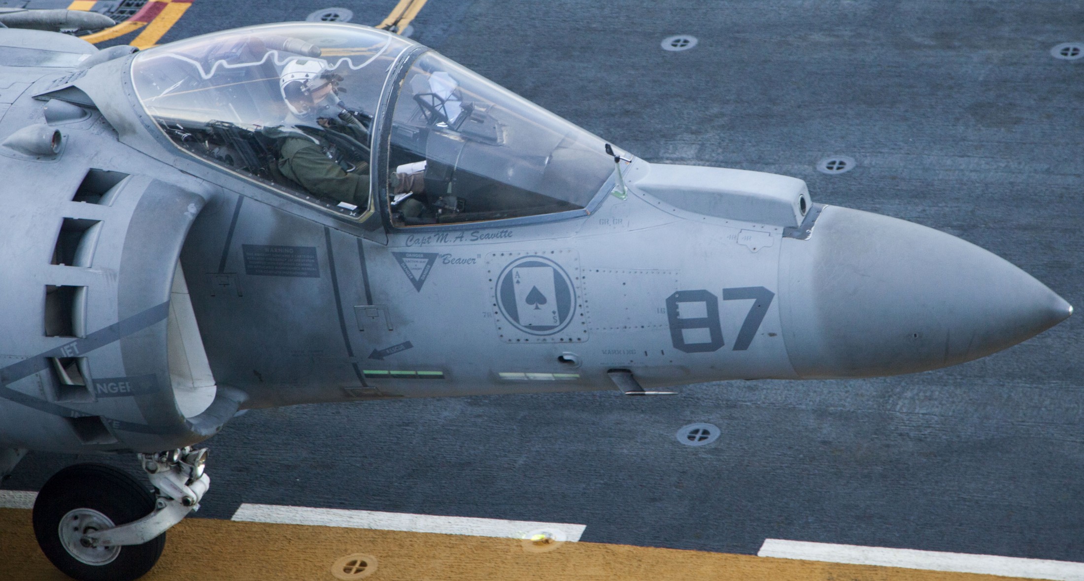vma-231 ace of spades marine attack squadron av-8b harrier uss bataan lhd-5 82