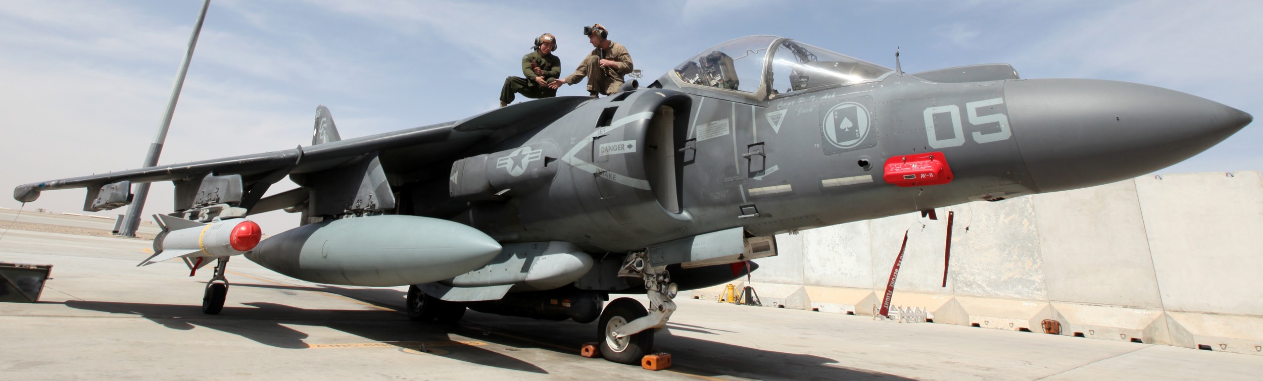 vma-231 ace of spades marine attack squadron av-8b harrier camp letherneck afghanistan 2013 104