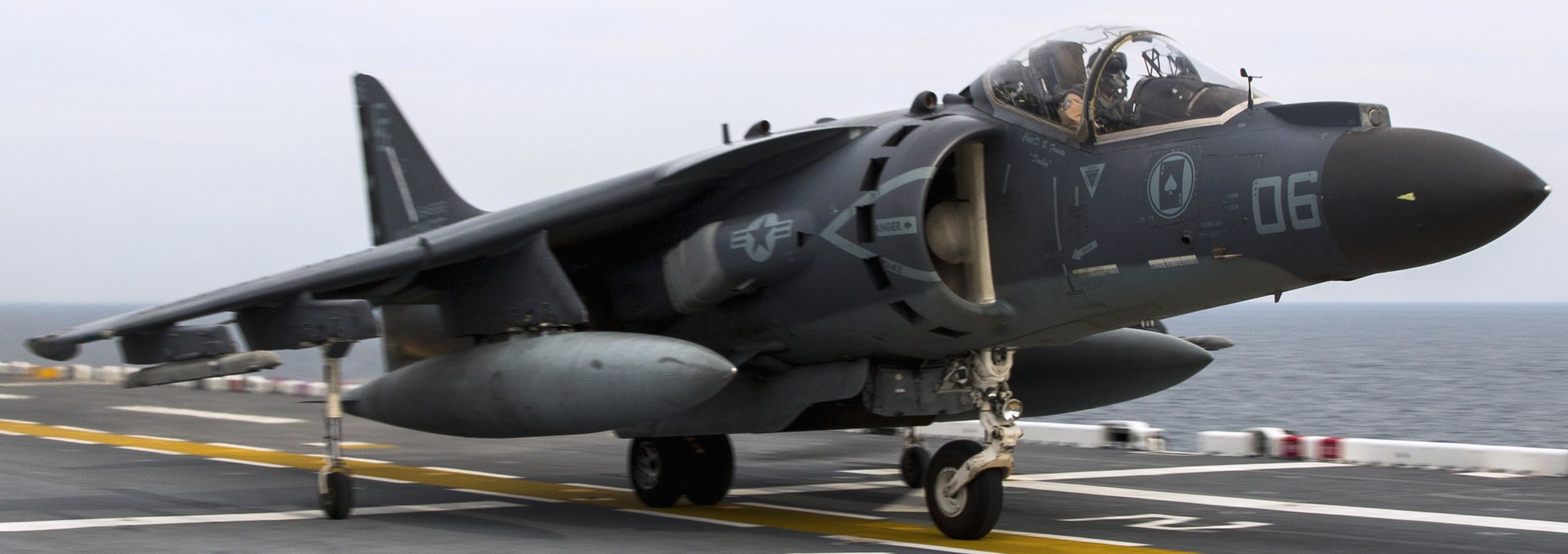 vma-231 ace of spades marine attack squadron av-8b harrier uss kearsarge lhd-3 122