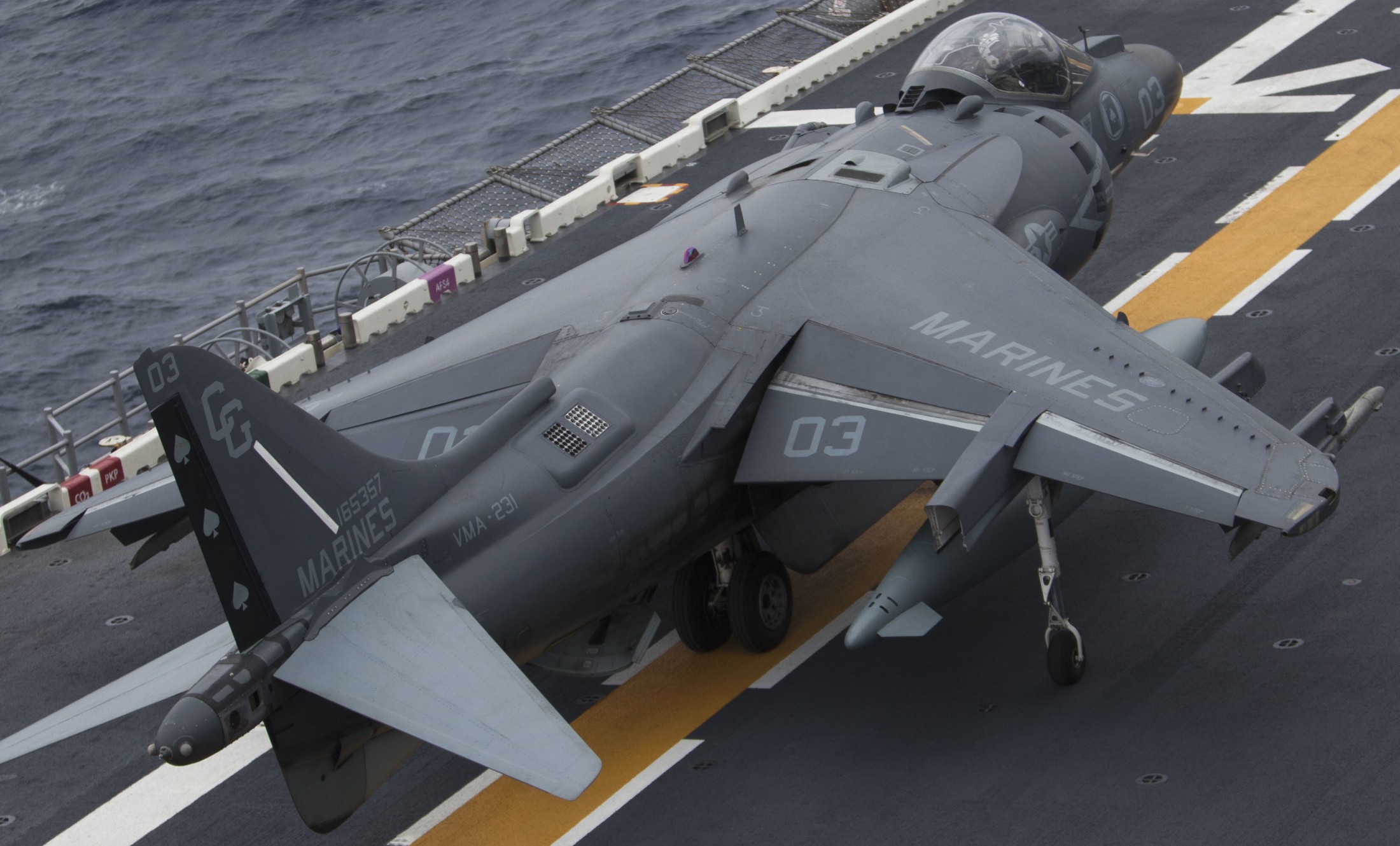 vma-231 ace of spades marine attack squadron av-8b harrier uss bonhomme richard lhd-6 2015 130