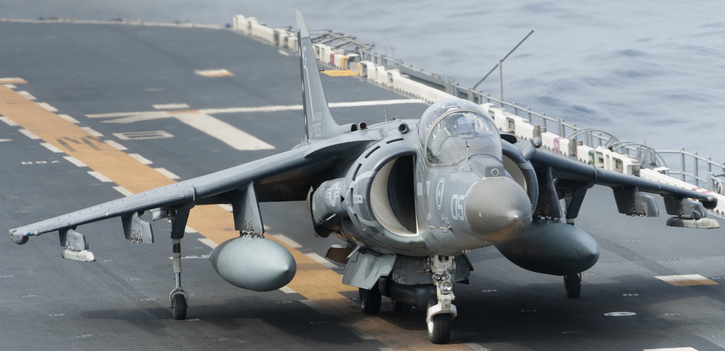 vma-231 ace of spades marine attack squadron av-8b harrier uss bonhomme richard lhd-6 133