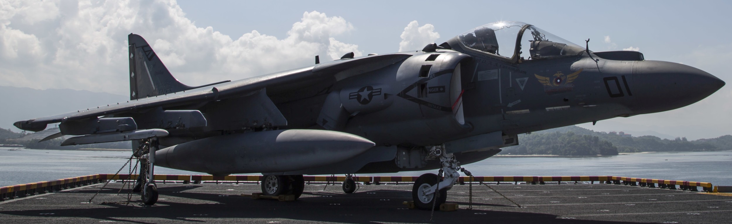 vma-231 ace of spades marine attack squadron av-8b harrier uss bonhomme richard lhd-6 135